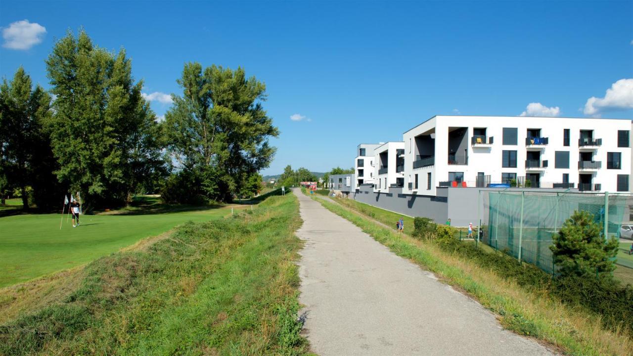 Apartman Greenbay Golf Trenčín Eksteriør billede